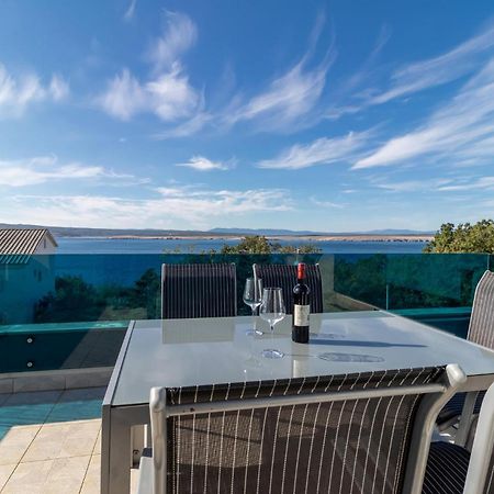 Stunning Apartment In Dramalj With House Sea View Екстериор снимка